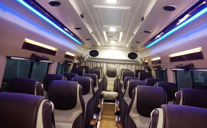 26-seater-tempo-traveller-hire