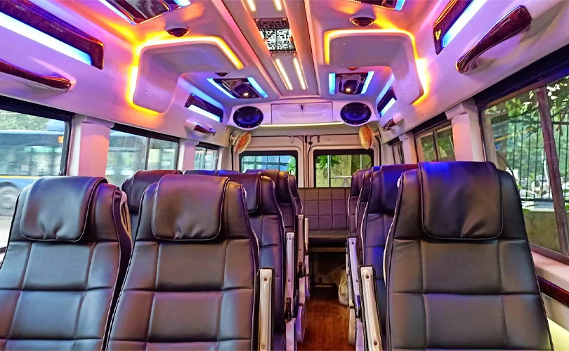 luxury-tempo-traveller-hire