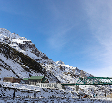 Tempo Traveller Gurgaon to Manali